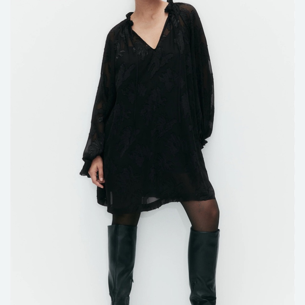 H&M Black Long Sleeve Dress